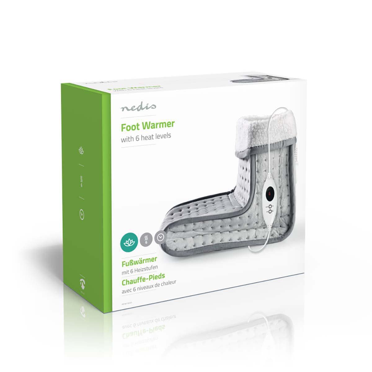 Eine Produktverpackung mit weiß-grünem Design zeigt einen Fußwärmer von „immer-saugut“. Die Verpackung zeigt ein Bild des grauen, gesteppten Fußwärmers mit sechs Wärmeeinstellungen. Der Wärmer verfügt über ein integriertes Bedienfeld mit Tasten und einer