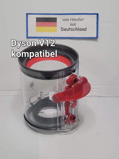 Ein transparenter ALMEc Supplies Behälter + Filter, kompatibel mit Dyson V12 Detect Slim, mit rotem Verschluss liegt auf weißem Untergrund. Dahinter ein Schild mit deutscher Flagge: "vom Händler aus Deutschland", steht für Qualität und Kompatibilität.