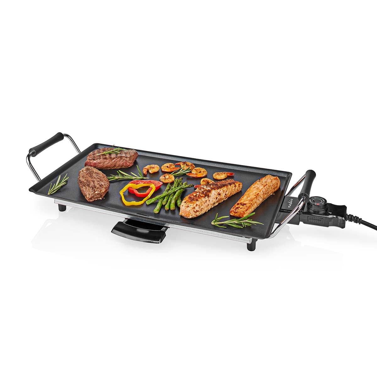 Ein großer, rechteckiger Nedis - Teppanyaki-Tischgrill von immer-saugut mit Antihaftbeschichtung bietet Platz für eine Reihe köstlicher Speisen auf seiner Oberfläche. Die Grillplatte mit coolen schwarzen Griffen und einem Temperaturregler vorne rechts eig